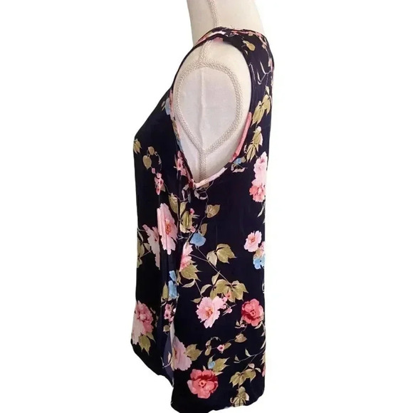 Chris & Carol navy blue floral tank top - Picture 2 of 6